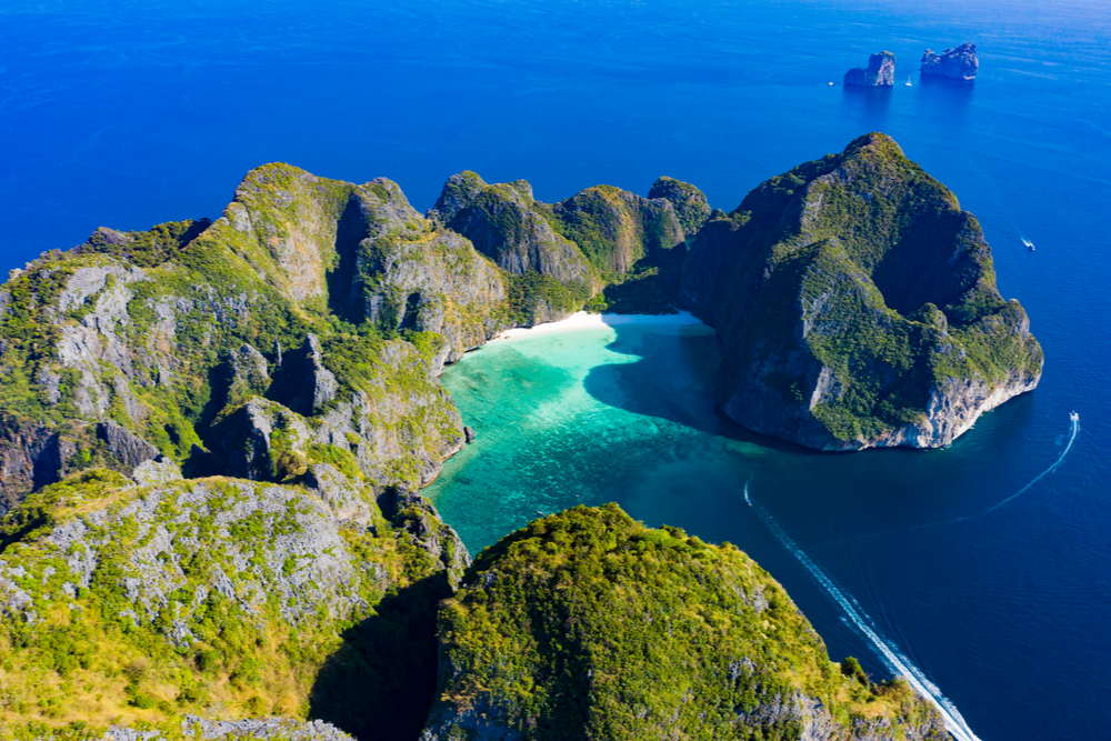 Top 10 Best romantic getaways in Ko Phi Phi Thailand , room & Cost