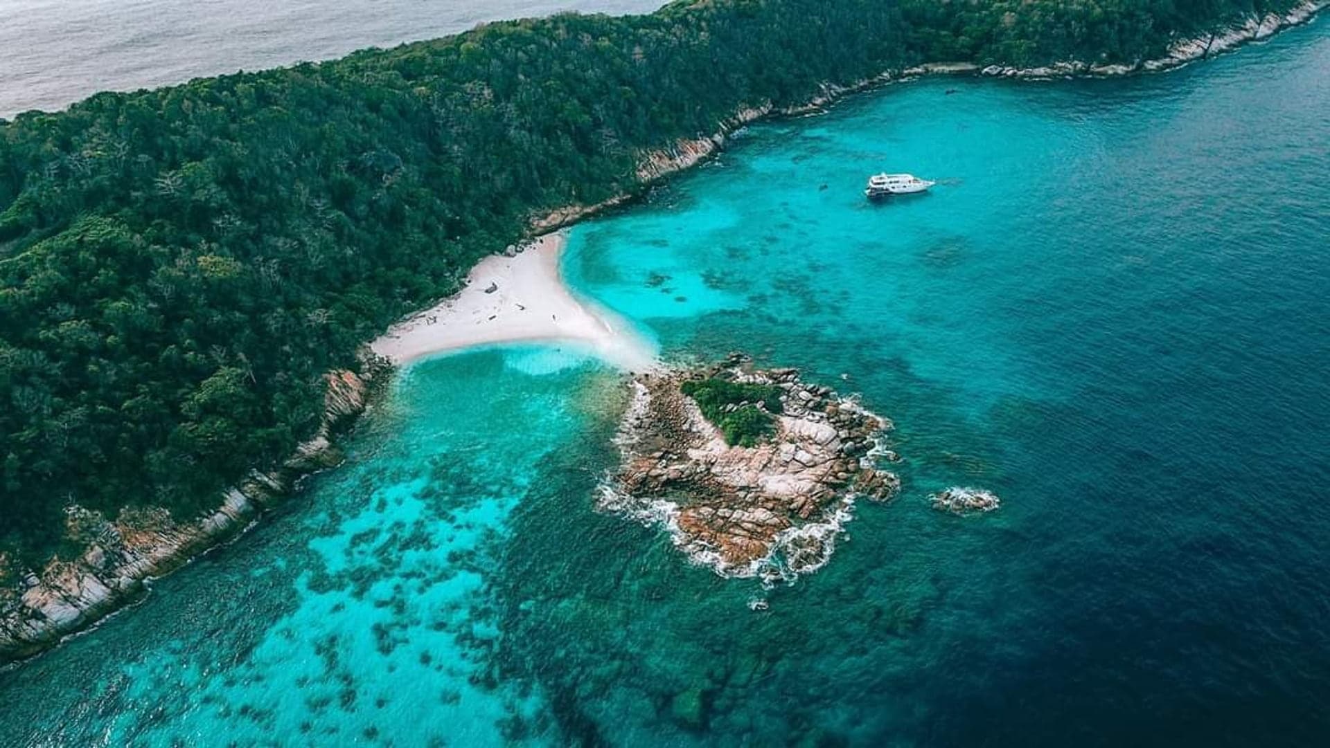 What's Included in Your Racha Noi Tour