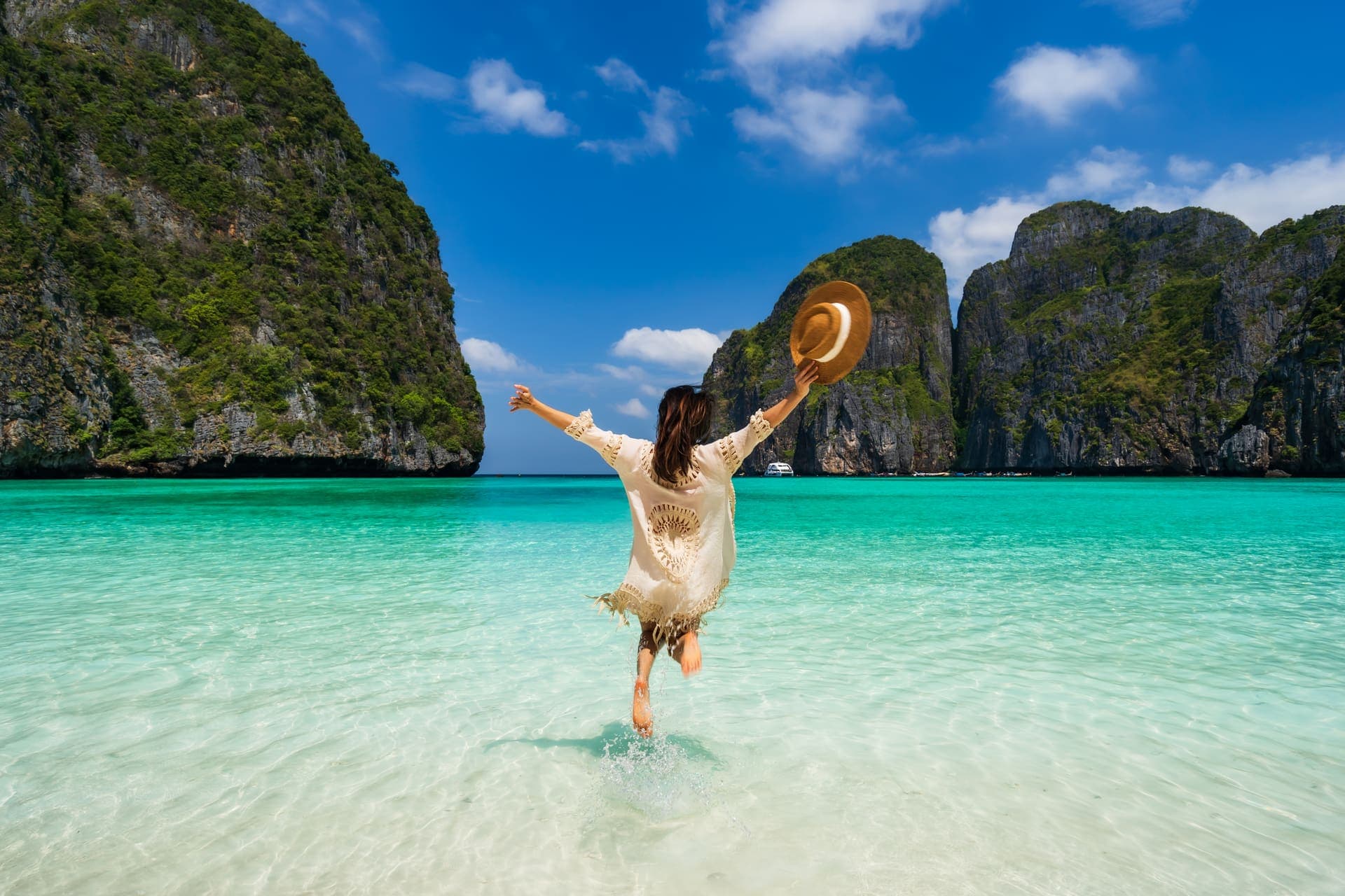 Maya Bay (Phi Phi Leh) - Viking Cave