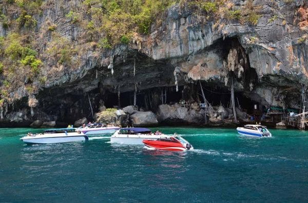 Image display four speed boats in Phi Phi Island