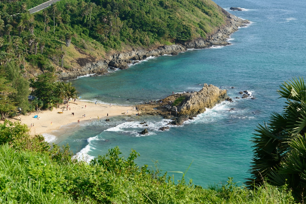 Ya Nui Beach Head down to Ya Nui