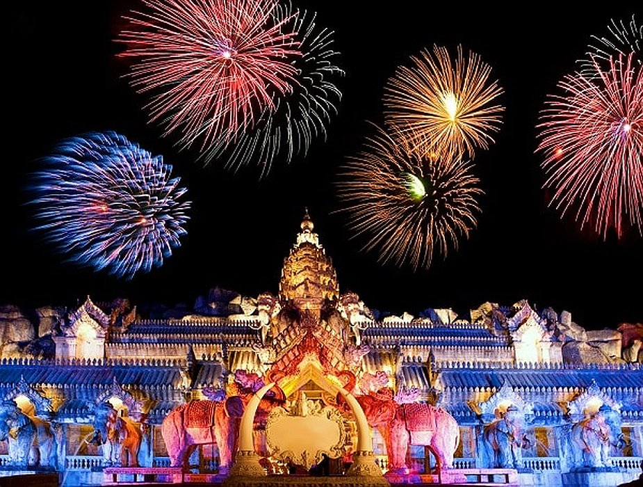 The Epic Phuket Nightlife : What to Expect Simba Sea Trips