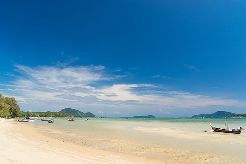 Rawai Beach Relaxing at Rawai Beach in Phuket