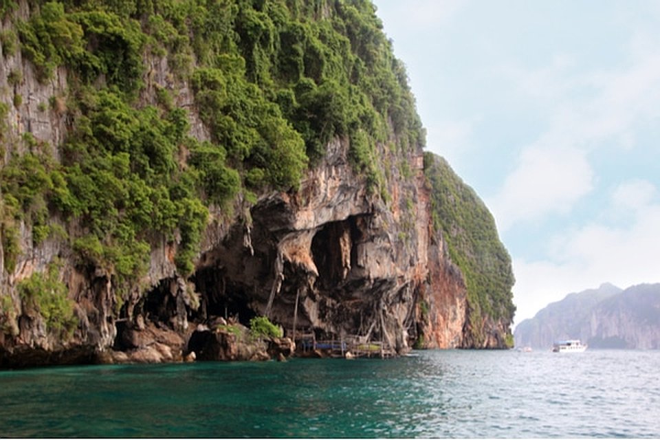 Viking Cave seen from the water just outside Pileh Lagoon's entrance